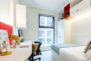Deluxe En Suite at Spring Mews, Tinworth Street, Vauxhall, London, SE115EL - Image 3